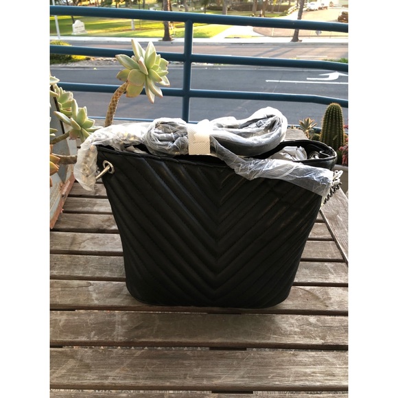 ⛔️SOLD ⛔️ NWT Steve Madden Black Purse - Picture 6 of 8